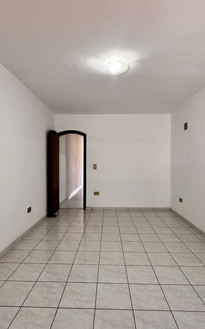 Casa para alugar com 165m², 3 quartos e 2 vagas Casa para alugar com 165m², 3 quartos e 2 vagasQuarto 1
