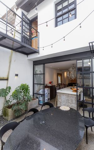 Casa de condomínio à venda com 95m², 2 quartos e 2 vagas Casa de condomínio à venda com 95m², 2 quartos e 2 vagasÁrea externa