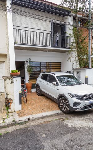 Casa de condomínio à venda com 95m², 2 quartos e 2 vagas Casa de condomínio à venda com 95m², 2 quartos e 2 vagasFachada