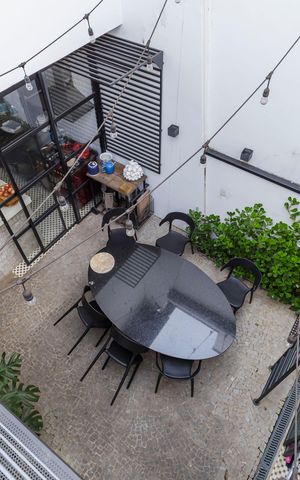 Casa de condomínio à venda com 95m², 2 quartos e 2 vagas Casa de condomínio à venda com 95m², 2 quartos e 2 vagasÁrea externa