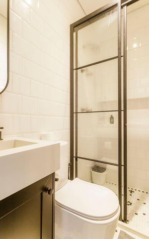 Casa de condomínio à venda com 95m², 2 quartos e 2 vagas Casa de condomínio à venda com 95m², 2 quartos e 2 vagasBanheiro da Suíte 2