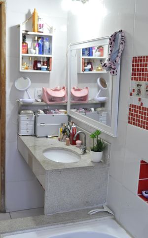 Casa à venda com 165m², 3 quartos e 1 vagaBanheiro