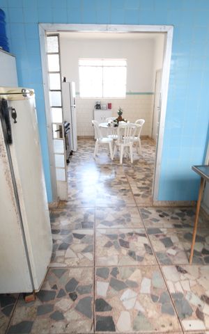 Casa à venda com 285m², 4 quartos e 3 vagasCozinha