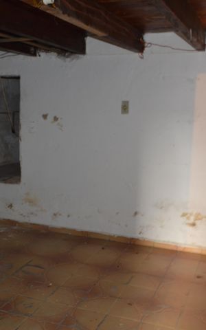 Casa à venda com 160m², 4 quartos e 1 vagaPorão