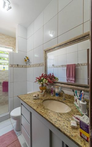 Apartamento à venda com 64m², 3 quartos e 1 vaga Apartamento à venda com 64m², 3 quartos e 1 vagaBanheiro