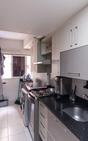 Apartamento à venda com 62m², 2 quartos e 1 vagaCozinha e Área de Serviço