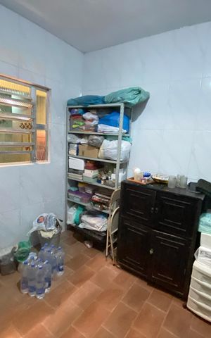 Casa à venda com 200m², 2 quartos e sem vaga Casa à venda com 200m², 2 quartos e sem vagaDispensa