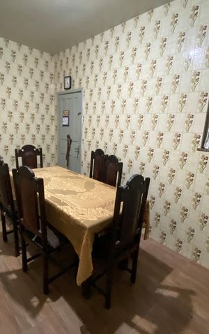 Casa à venda com 200m², 2 quartos e sem vaga Casa à venda com 200m², 2 quartos e sem vagaSala de Jantar