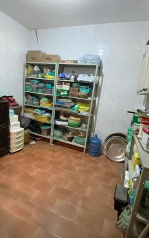 Casa à venda com 200m², 2 quartos e sem vaga Casa à venda com 200m², 2 quartos e sem vagaDispensa