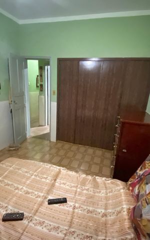 Casa à venda com 200m², 2 quartos e sem vaga Casa à venda com 200m², 2 quartos e sem vagaQuarto 2