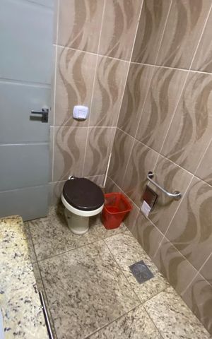 Casa à venda com 200m², 2 quartos e sem vaga Casa à venda com 200m², 2 quartos e sem vagaBanheiro Social
