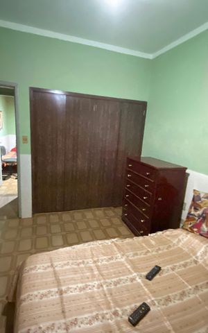 Casa à venda com 200m², 2 quartos e sem vaga Casa à venda com 200m², 2 quartos e sem vagaQuarto 2