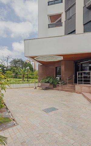Apartamento para alugar com 110m², 2 quartos e 3 vagasEntrada