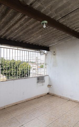 Casa à venda com 250m², 3 quartos e 1 vaga Casa à venda com 250m², 3 quartos e 1 vagaCasa 2