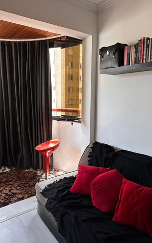 Apartamento à venda com 45m², 1 quarto e 1 vagaSala