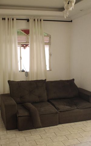 Casa à venda com 358m², 3 quartos e 4 vagasSala