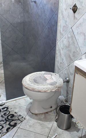Casa à venda com 358m², 3 quartos e 4 vagasBanheiro