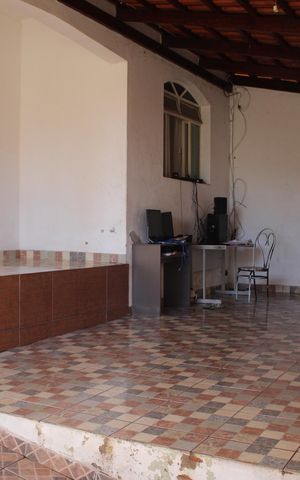 Casa à venda com 358m², 3 quartos e 4 vagasQuintal