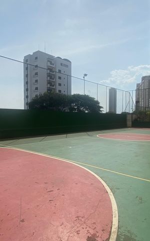 Apartamento à venda com 134m², 3 quartos e 1 vaga Apartamento à venda com 134m², 3 quartos e 1 vagaQuadra Esportiva