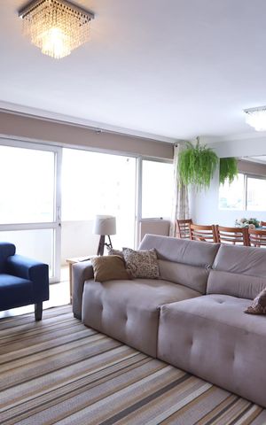 Apartamento à venda com 134m², 3 quartos e 1 vaga Apartamento à venda com 134m², 3 quartos e 1 vagaSala