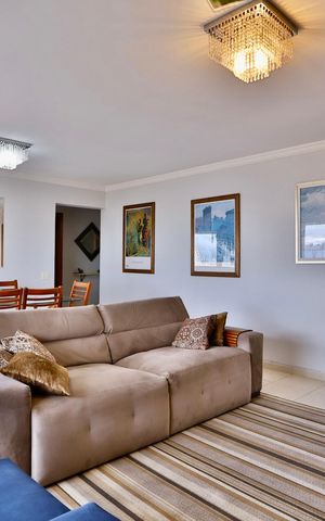 Apartamento à venda com 134m², 3 quartos e 1 vaga Apartamento à venda com 134m², 3 quartos e 1 vagaSala