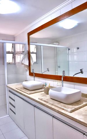Apartamento à venda com 134m², 3 quartos e 1 vaga Apartamento à venda com 134m², 3 quartos e 1 vagaBanheiro