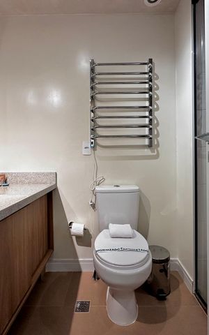 Studio à venda com 26m², 1 quarto e sem vaga Studio à venda com 26m², 1 quarto e sem vagaBanheiro