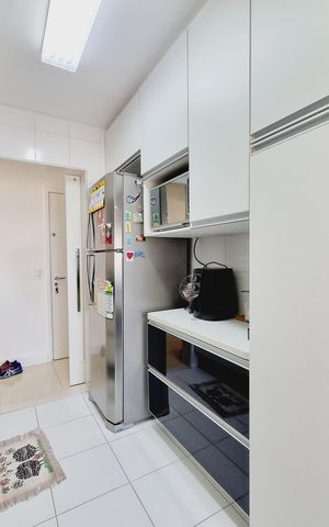 Apartamento à venda com 96m², 3 quartos e 2 vagas Apartamento à venda com 96m², 3 quartos e 2 vagasCozinha