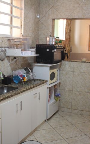 Casa à venda com 370m², 4 quartos e 7 vagasCozinha