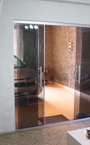 Casa à venda com 370m², 4 quartos e 7 vagasSala