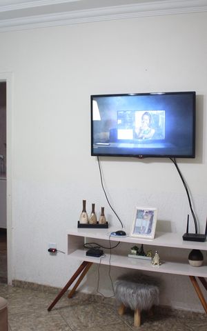 Casa à venda com 370m², 4 quartos e 7 vagasSala