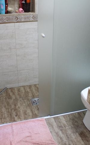 Casa à venda com 370m², 4 quartos e 7 vagasBanheiro