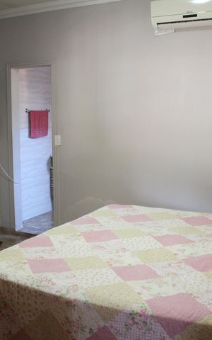 Casa à venda com 370m², 4 quartos e 7 vagasSuíte 2