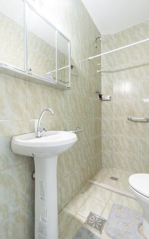 Casa para alugar com 80m², 2 quartos e sem vagaBanheiro