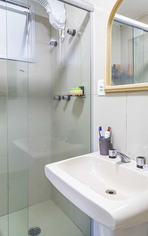 Apartamento à venda com 168m², 2 quartos e 2 vagas Apartamento à venda com 168m², 2 quartos e 2 vagasBanheiro da Suíte