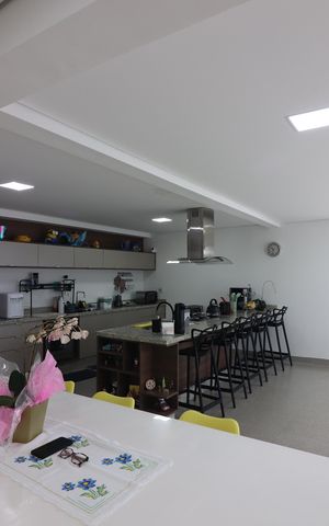 Casa à venda com 430m², 3 quartos e 7 vagasCozinha 