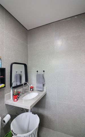 Casa à venda com 430m², 3 quartos e 7 vagasSuíte 2 Banheiro 