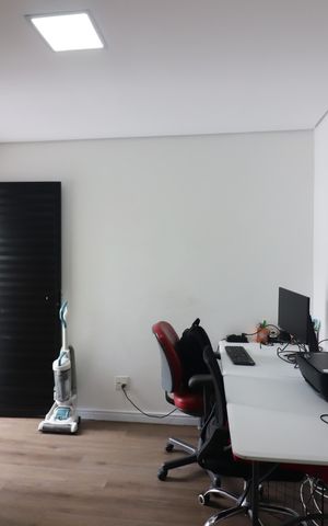 Casa à venda com 430m², 3 quartos e 7 vagasEscritório