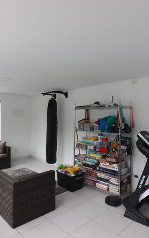 Casa à venda com 430m², 3 quartos e 7 vagasBrinquedoteca e Academia 