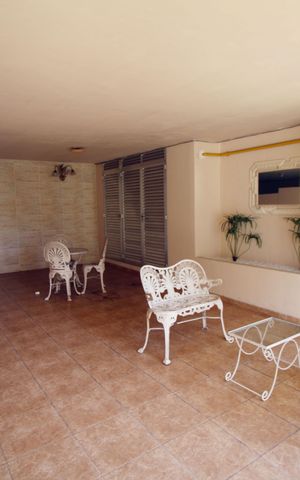 Apartamento à venda com 72m², 2 quartos e 1 vagaHall de entrada