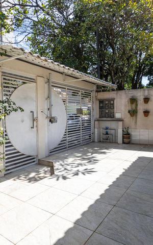 Casa para alugar com 300m², 3 quartos e 4 vagas Casa para alugar com 300m², 3 quartos e 4 vagasQuintal