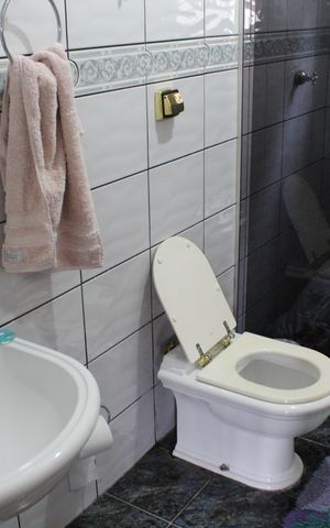 Casa à venda com 520m², 5 quartos e 3 vagasBanheiro Social