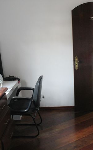 Casa à venda com 520m², 5 quartos e 3 vagasQuarto 3