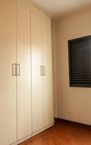 Apartamento à venda com 130m², 3 quartos e 4 vagas Apartamento à venda com 130m², 3 quartos e 4 vagasQuarto 1