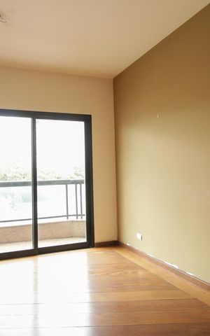 Apartamento à venda com 130m², 3 quartos e 4 vagas Apartamento à venda com 130m², 3 quartos e 4 vagasSala