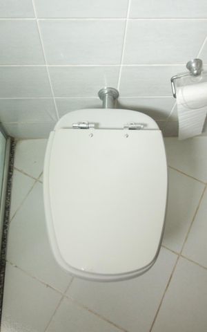 Apartamento à venda com 130m², 3 quartos e 4 vagas Apartamento à venda com 130m², 3 quartos e 4 vagasBanheiro Social