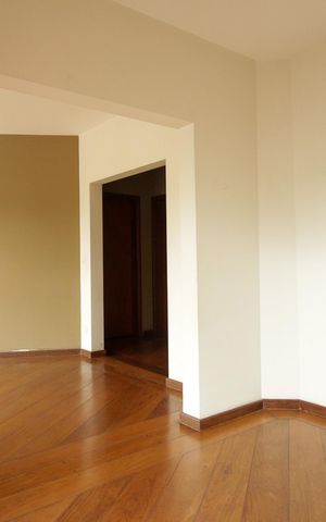 Apartamento à venda com 130m², 3 quartos e 4 vagas Apartamento à venda com 130m², 3 quartos e 4 vagasSala