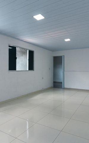 Casa à venda com 220m², 6 quartos e 2 vagas Casa à venda com 220m², 6 quartos e 2 vagasCasa 2 - Suíte