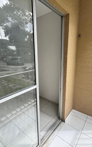 Apartamento à venda com 53m², 2 quartos e sem vaga Apartamento à venda com 53m², 2 quartos e sem vagaVaranda - Sala