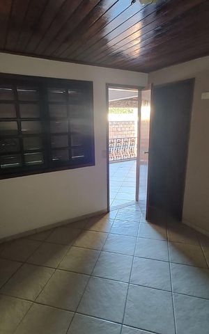Casa à venda com 100m², 2 quartos e sem vaga Casa à venda com 100m², 2 quartos e sem vagaQuarto 1